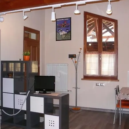 Lo Galetas - Ad Uso Turistico-vda-lt-aosta-0100 شقة أَويستا